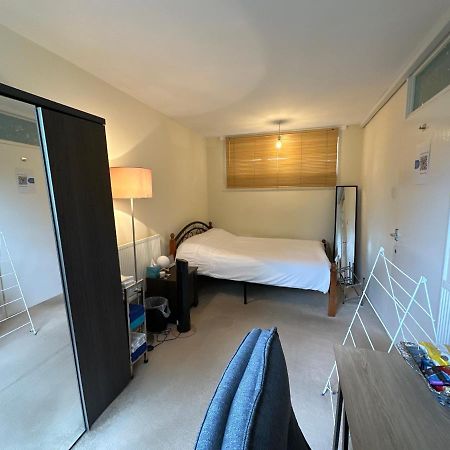 Cozy Room In Shared Home Near Canary Wharf London Exterior foto